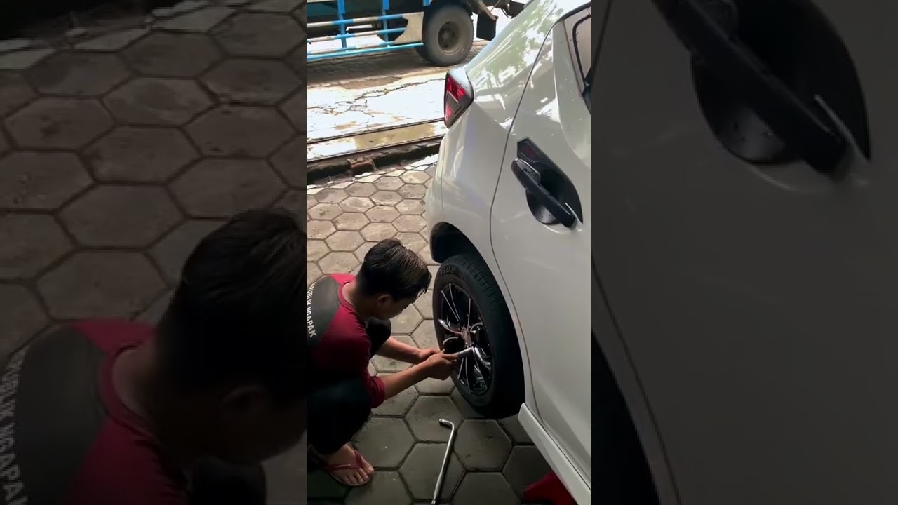 Ganteng Banget Honda Brio Pake Velg Hsr Ring 14