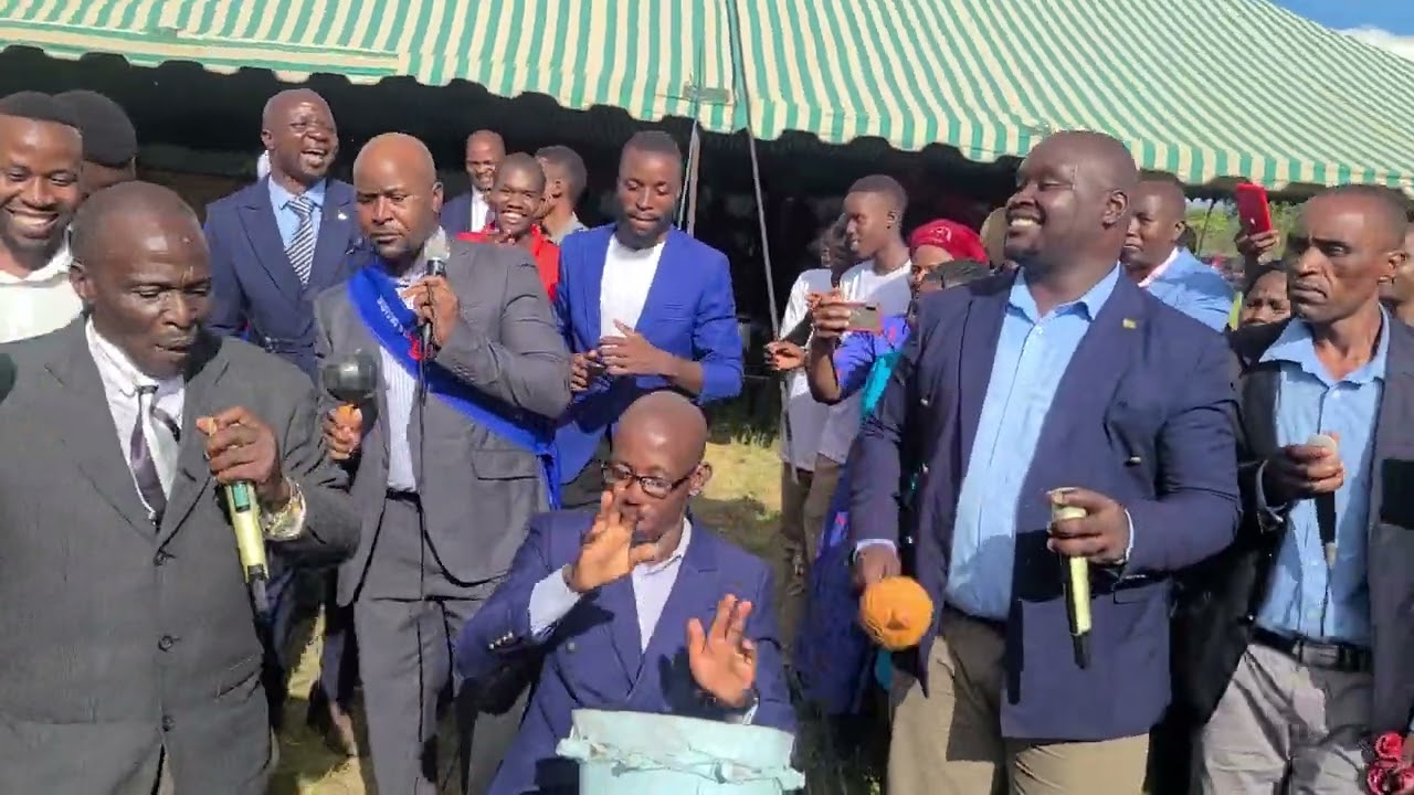 Kingstone Dande feat Denga Ratinhira Gospel Singers | Mukristu ari mukomborerwi |HCD All Day Revival