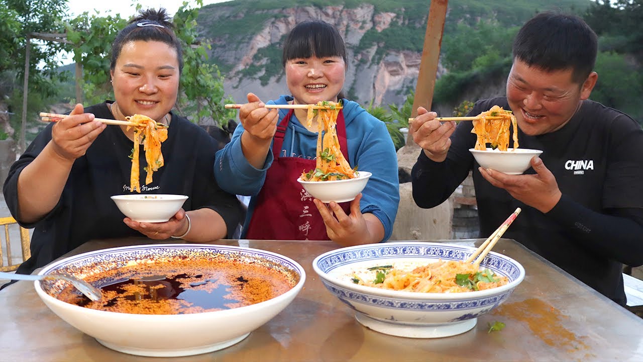 Xiajie Cuisine: создание «универсального» масла чили сегодня