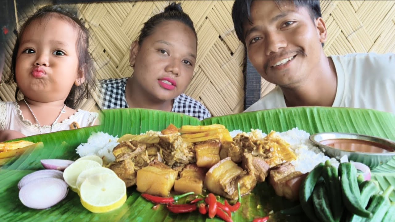 Mukbang ll eating delicious pork curry with bamboo shoot ll Cooked pure nepali style