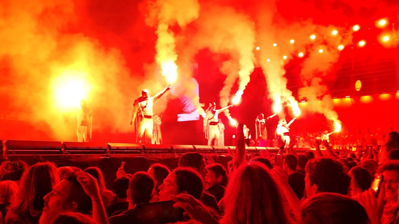 Zetak termina Mitoaroa de manera espectacular cantando Aralarko Dama