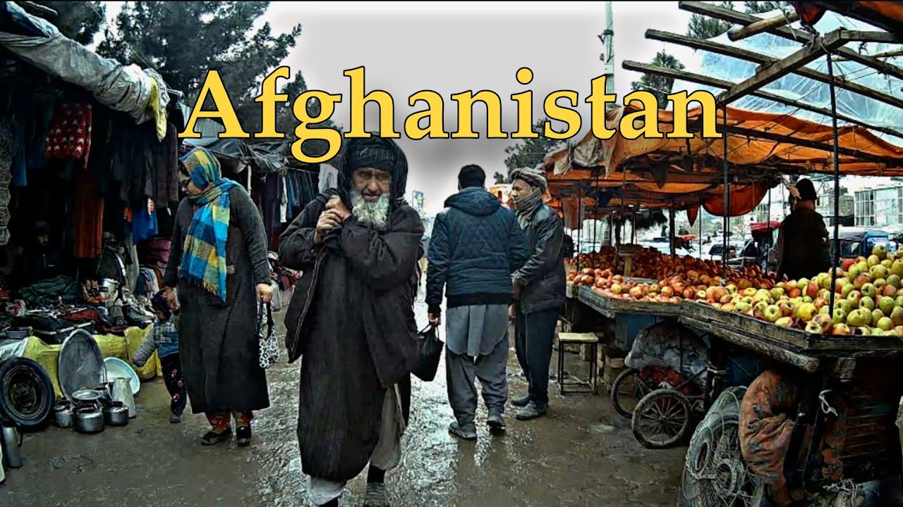Rainy Day in an Afghan Fruit Market 🇦🇫