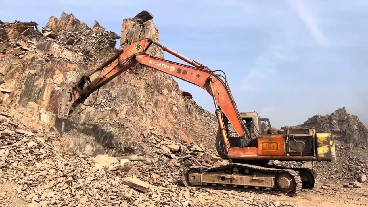 Hitachi EX200 Excavator Smooth & Powerful Operation