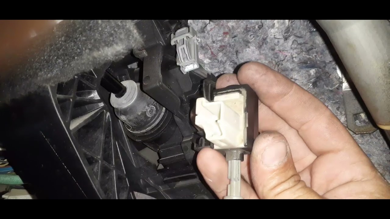 Como trocar interruptor da embreagem Ford Ka 2017!