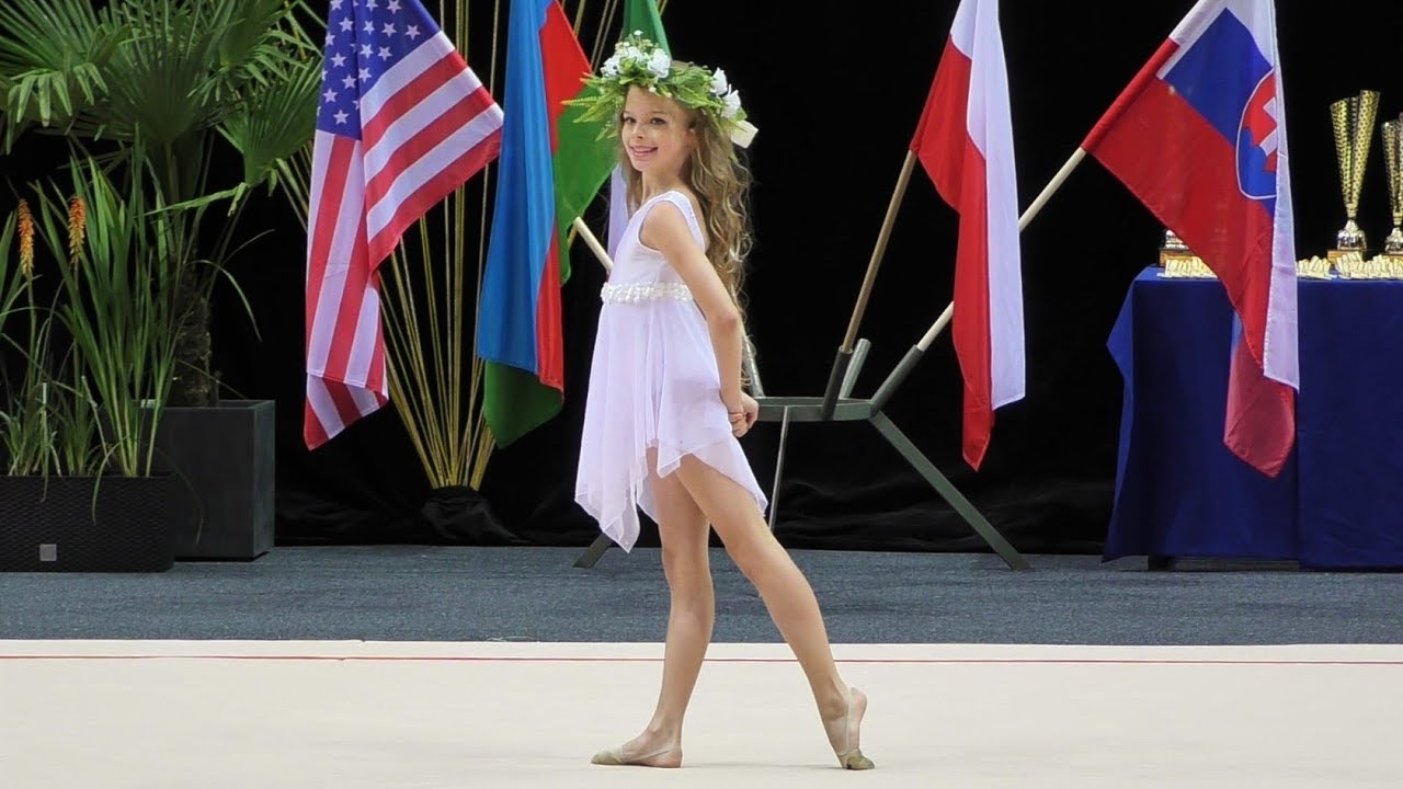Gimnastyka artystyczna: Mini pokazy specjalne na Gdynia Rhythmic Stars 2019