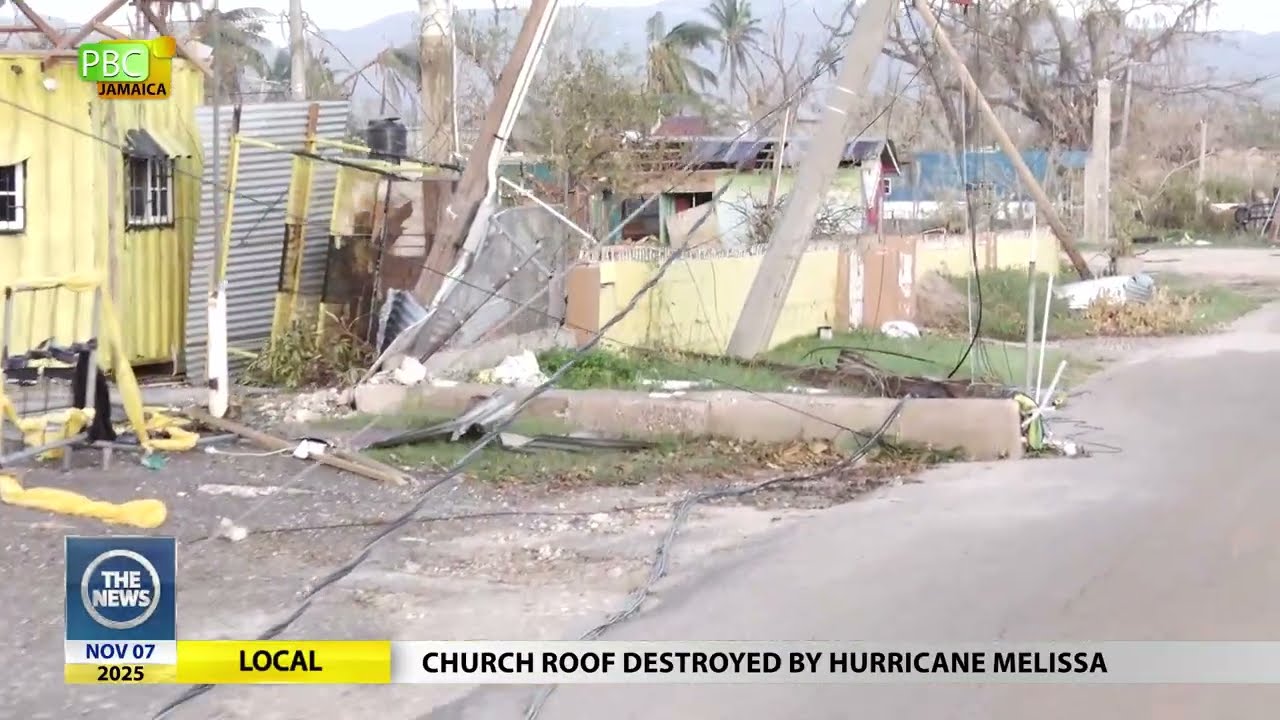 Новости: Ураган Мелисса разрушил крышу церкви