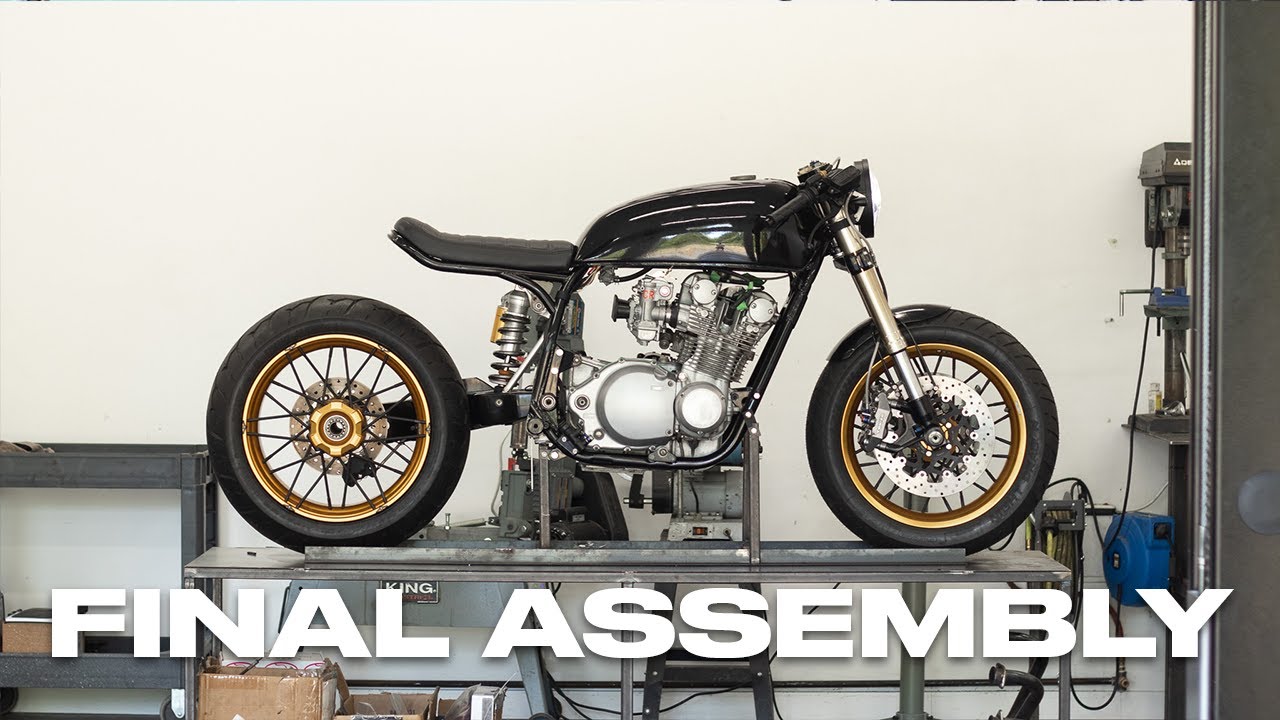 GS750 Cafe Racer снова в сборе и выглядит просто нереально!