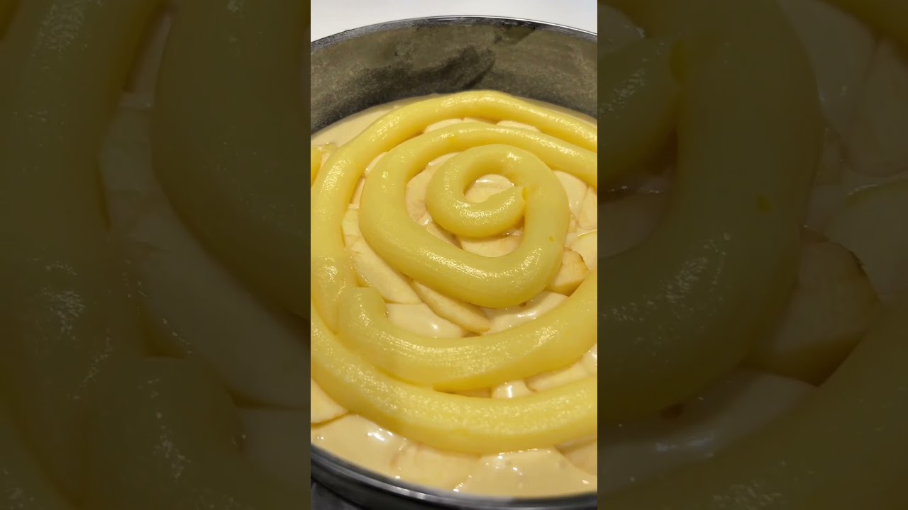 Cake express pommes 🍎 et cr&egrave;me p&acirc;tissi&egrave;re 👩&zwj;🍳 #food #cake
