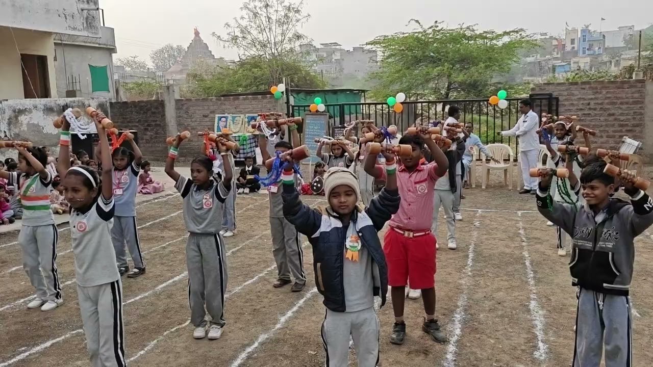 🔥 Amazing Performance! School Students Dumbbell Dance on ‘Jai Ho’ | 26 January Special 🇮🇳