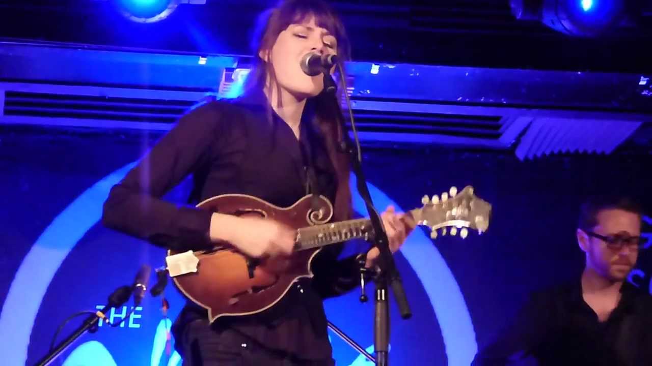 Larkin Poe - Bleeding Heart (Jimi Hendrix cover) - Glasgow, Celtic Connections 2012