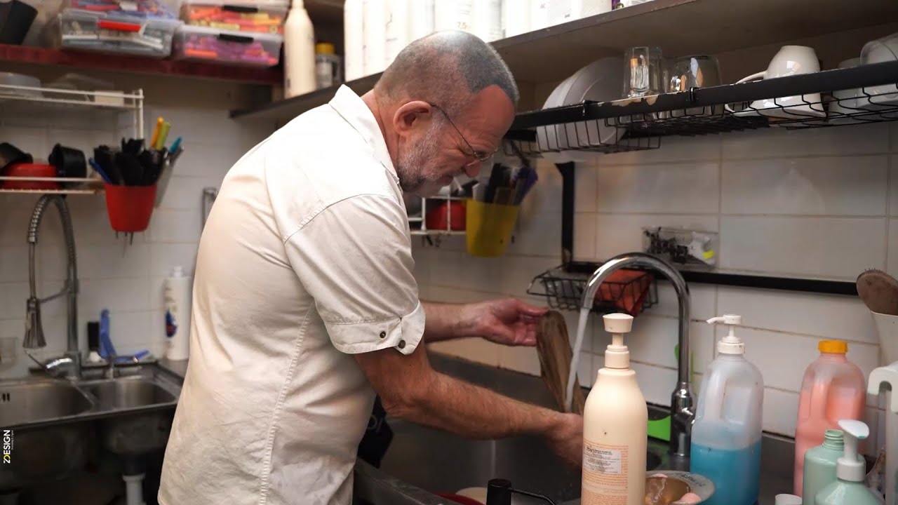 אלי כהן, אמן השיער מציג איך מתחזקים פאה בצורה נכונה? טיפולי תחזוקה לפאה, אפשר לעשות בעצמך!