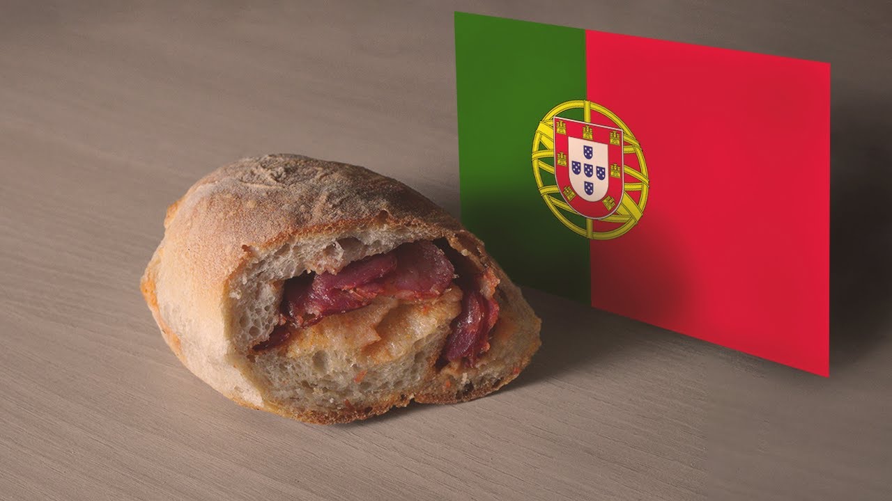 Bread + Chorizo simple but delicious portuguese snack