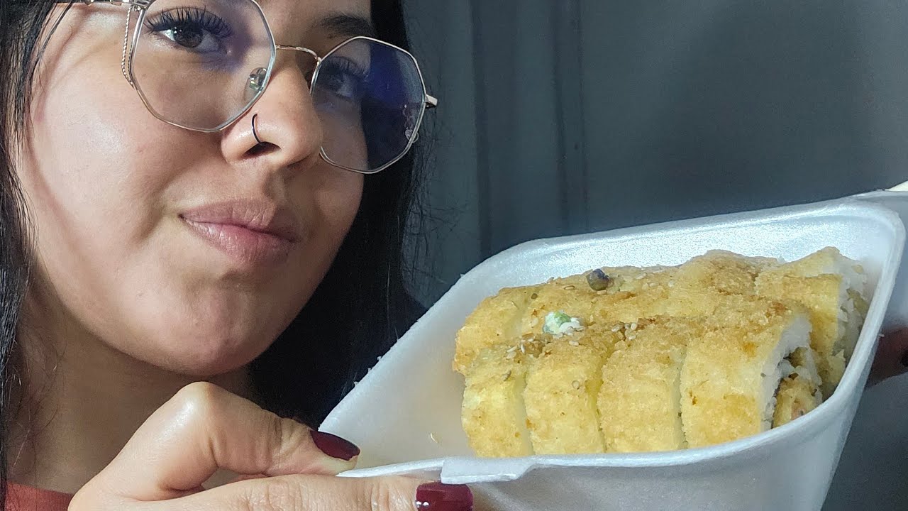 ASMR COMIENDO SUSHI +PLATICANDO 