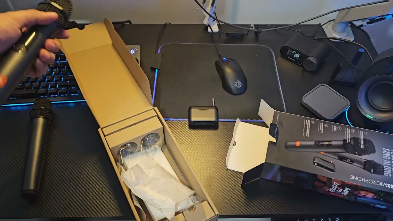 JBL Wireless Microphone Kit Unboxing