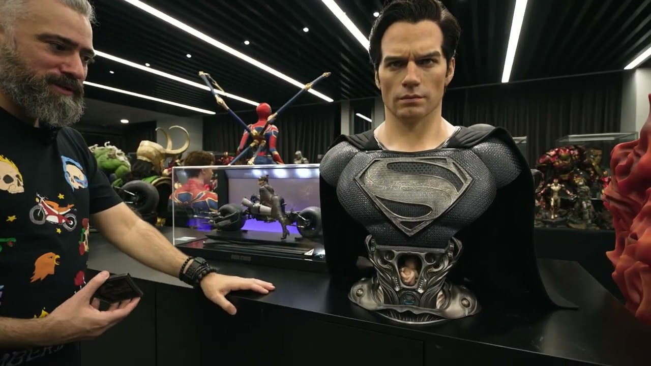 Exclusive Queen Studios Office Tour in China: Unveiling Life-Size Marvels & Cancelled Projects! 🏢🌟