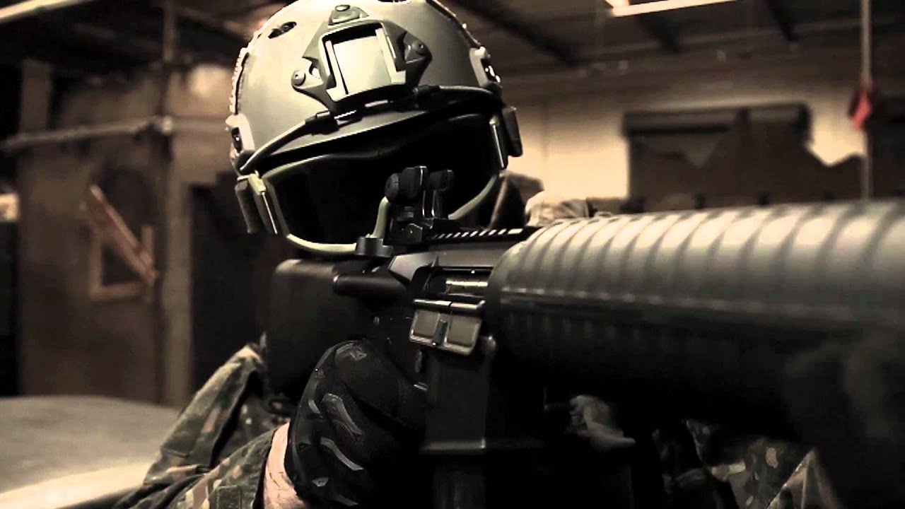 Echo1 Platinum Edition M16 Airsoft Gun