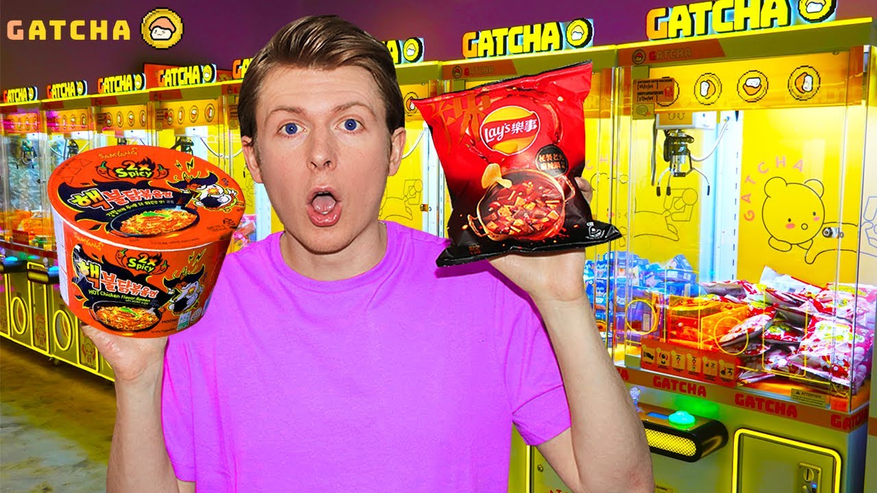 I Found an Arcade With ONLY Snack Claw Machines!