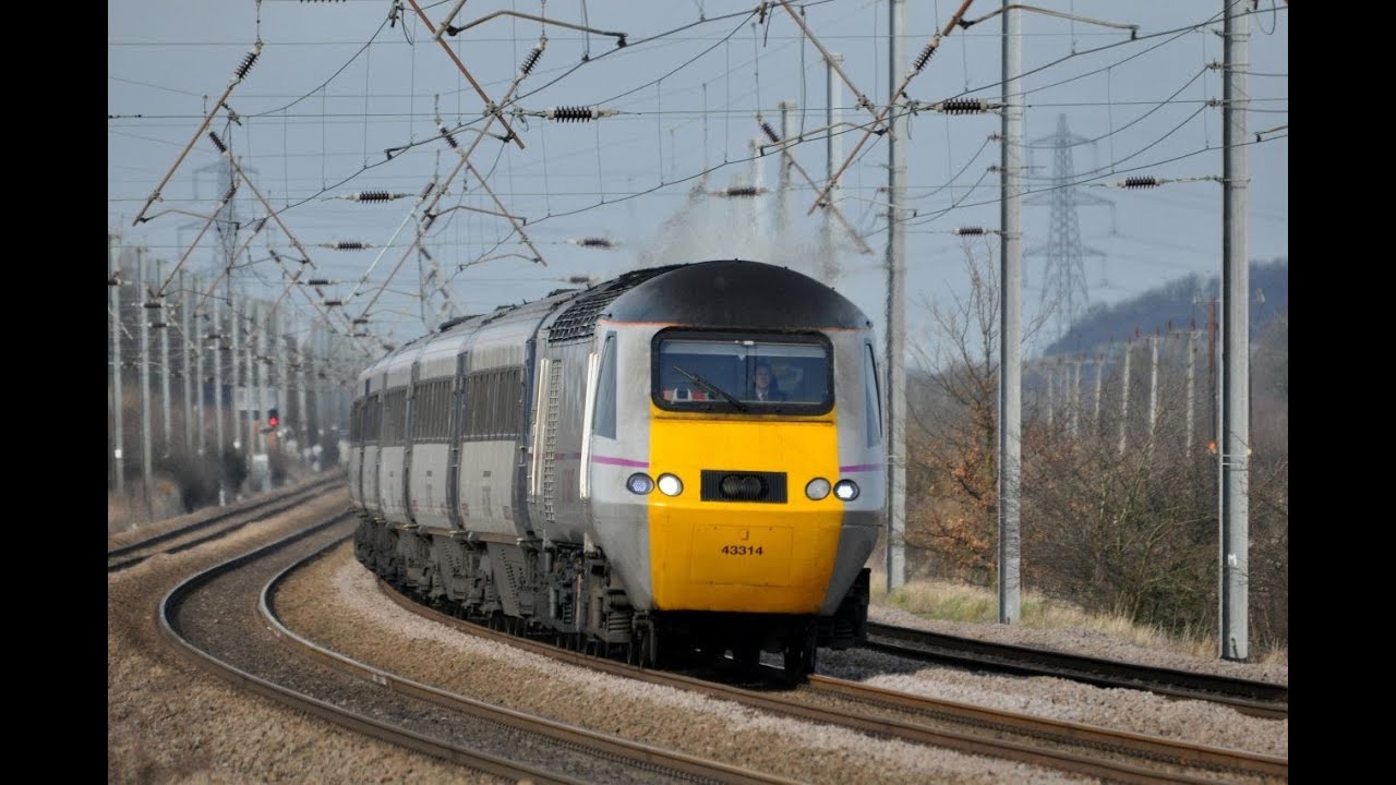 ECML   Passenger Trains At Speed, Sandy 06 03 14