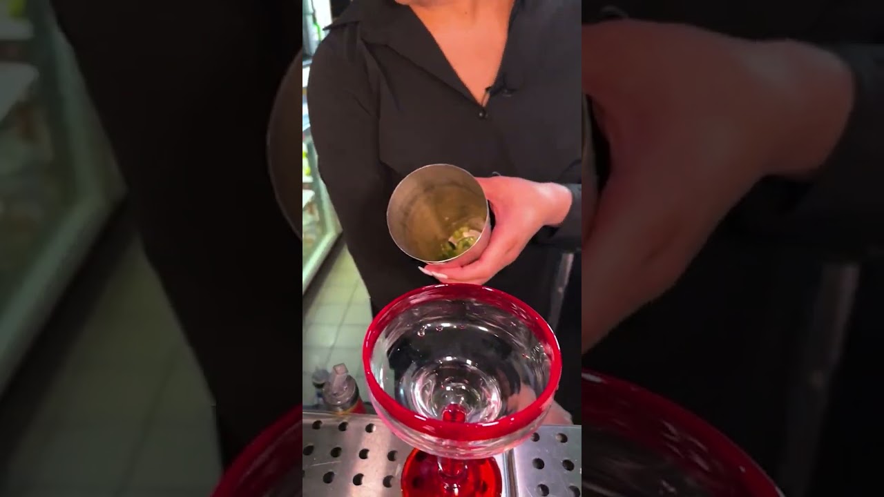 Which COCKTAIL is your FAVORITE?! 😍
