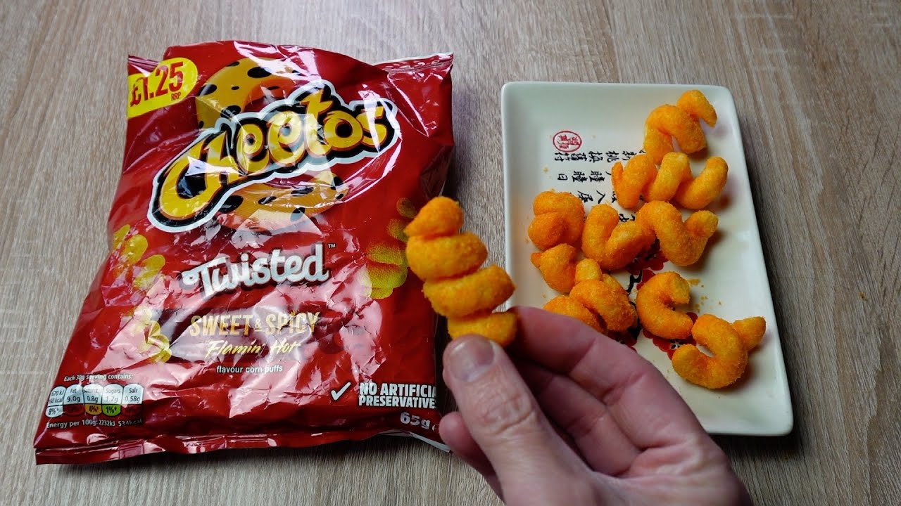 Cheetos Twisted Sweet & Spicy Flamin Hot 🔥 Wie scharf sind sie ? 🤔