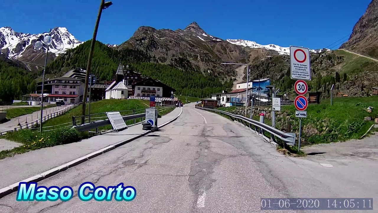 Giro in moto in Val Senales VFR 1200