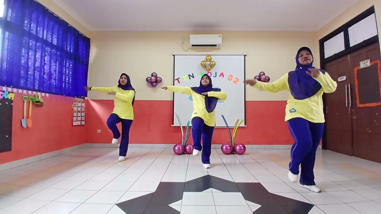 Lomba Senam Anak Indonesia Hebat (SAIH) pada Festival Kreativitas Guru TK Negeri Jakarta Utara