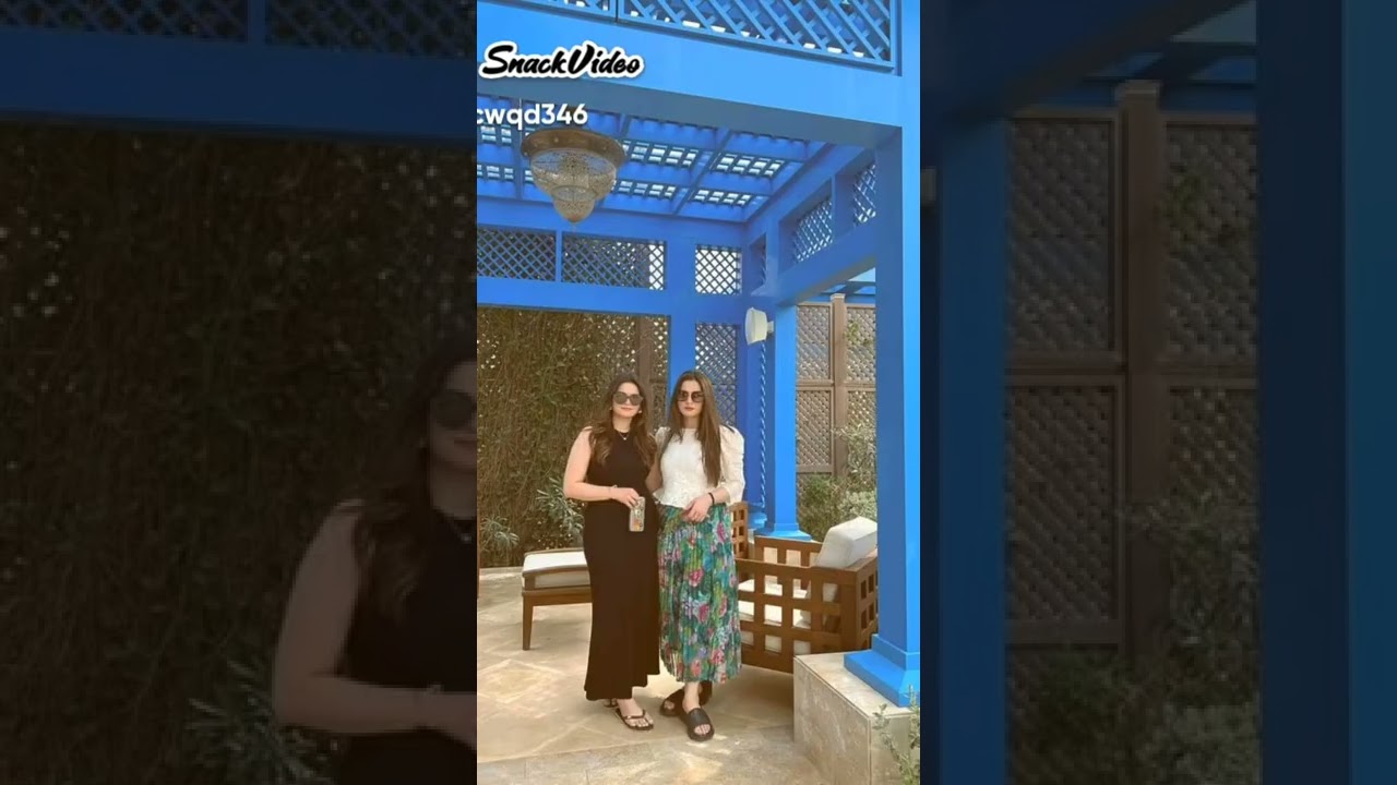 Twins sisters Aiman Khan and Minal Khan new latest Tik Tok video 😍😍📷