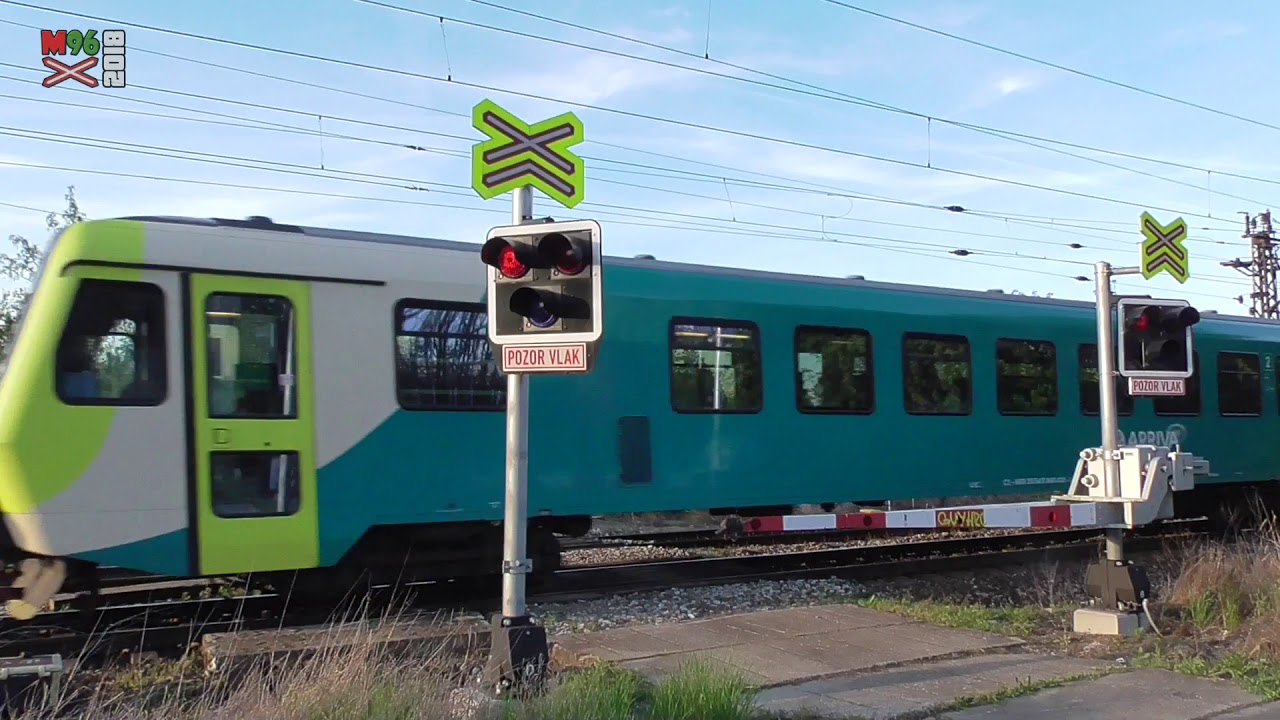 Železniční přejezd Praha-Záběhlice [P5675] - 27.4.2018 / Czech railroad crossing
