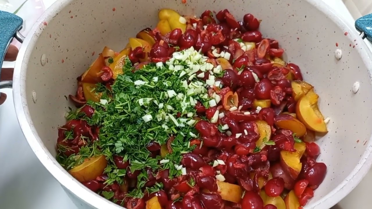 Zoğal və gavali döyməci #cranberrysauce 
