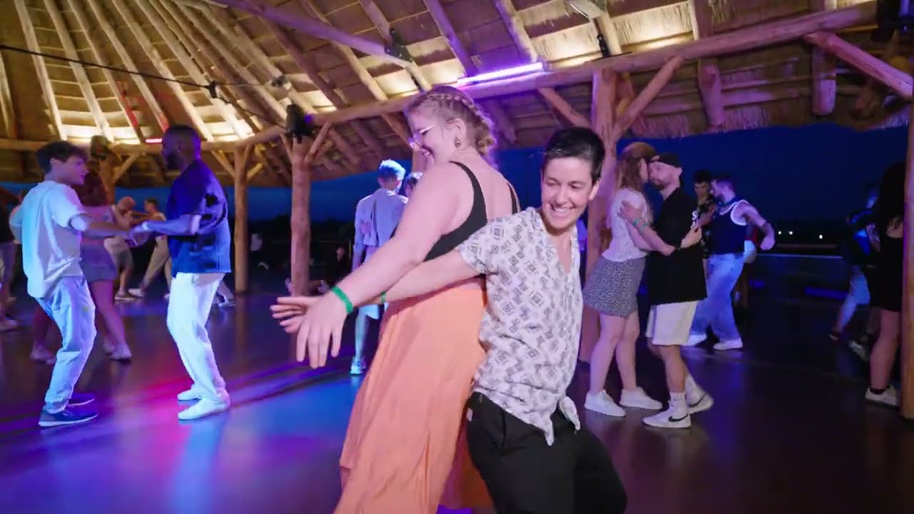 Nuria y Lisa RoleRotation Social Dancing | Terra Livre Dance Festival 2025