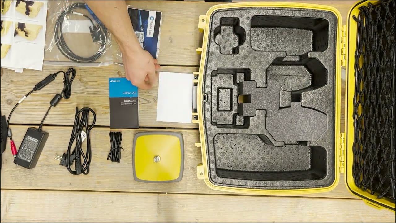 Unboxing the Topcon HiPer VR