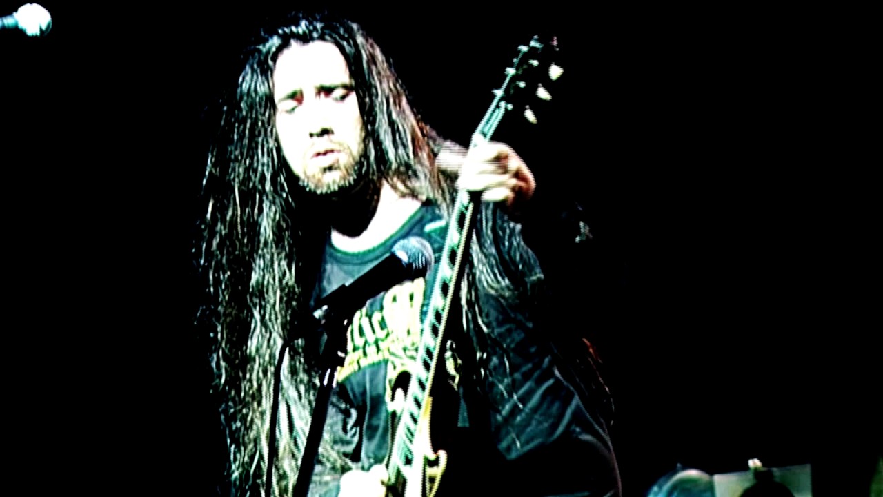 LÖRIHEN -Adonde van tus sueños- Vivo Sin Control DVD 2007