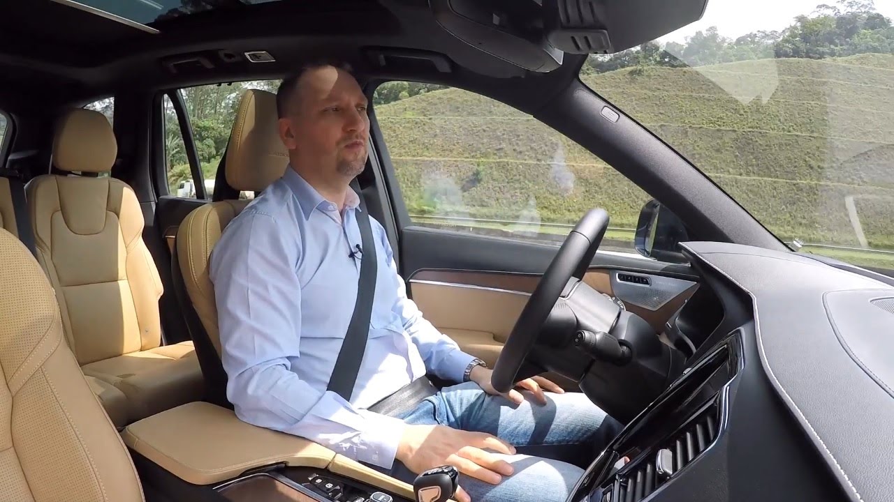 Novo Volvo XC90 D5 2017 com Pilot Assist AutoAventura.com.br