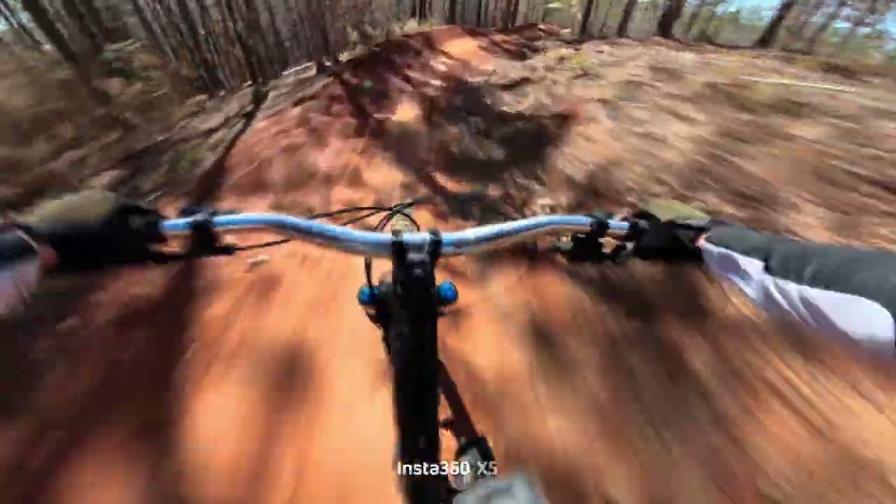 Rattlesnake Bike Park- 50 Shades Of clay into Dirt Surfer 