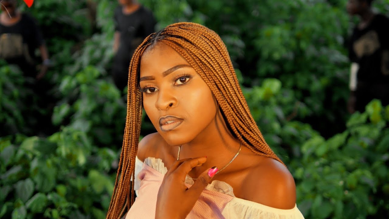 Volsy Riwa -VYAMBANA- ( Official Video )