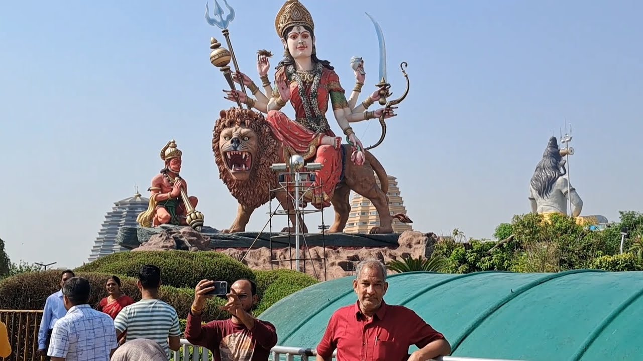 वृंदावन में वैष्णो मंदिर और शनि धाम के दर्शन