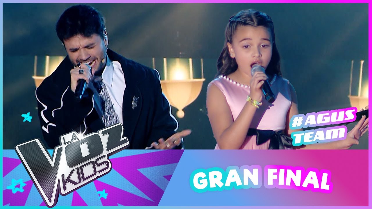 Agustín Casanova y Valentina cantan 