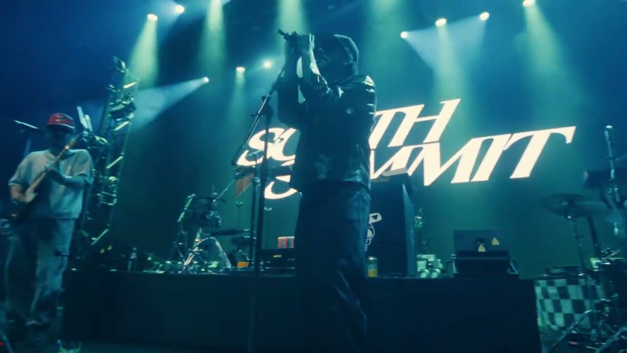 SOUTH SUMMIT - TOP OF THE HILL (LIVE AT THE FORUM, MELBOURNE)
