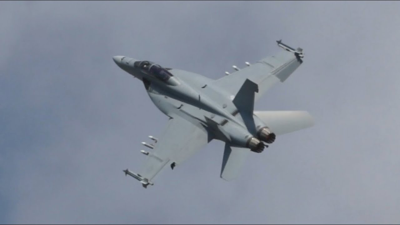 Boeing F/A-18F Super Hornet flying Display RIAT Saturday 12 July 2014 Air Show