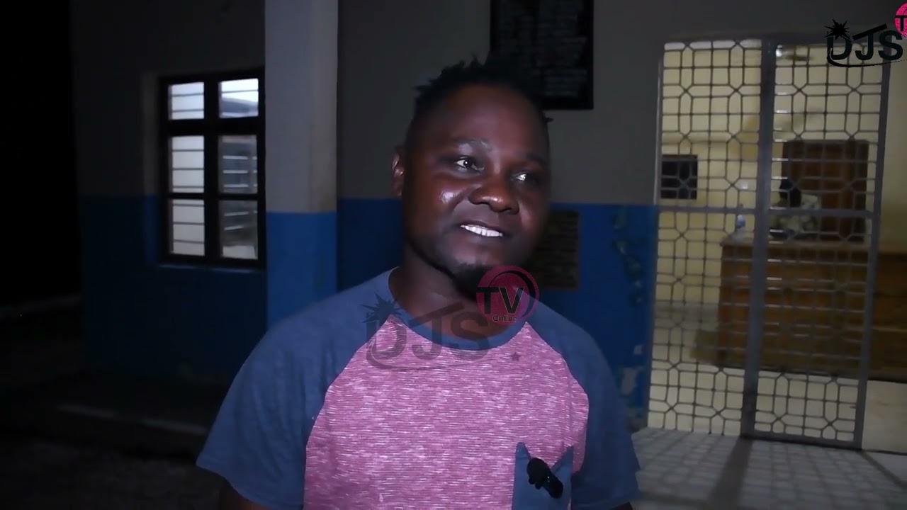 MABHAA KUFUNGWA NA MKUU WA WILAYA NUNGWI
