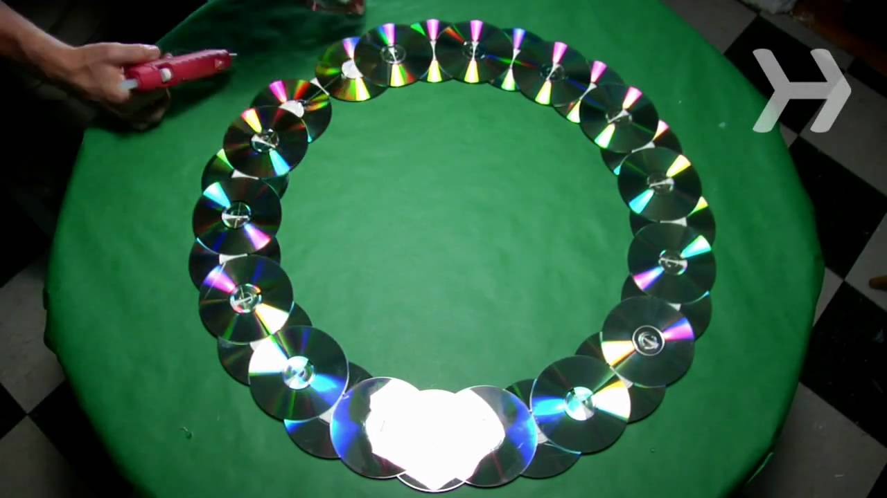 How to Make a Wreath Out of Old CDs