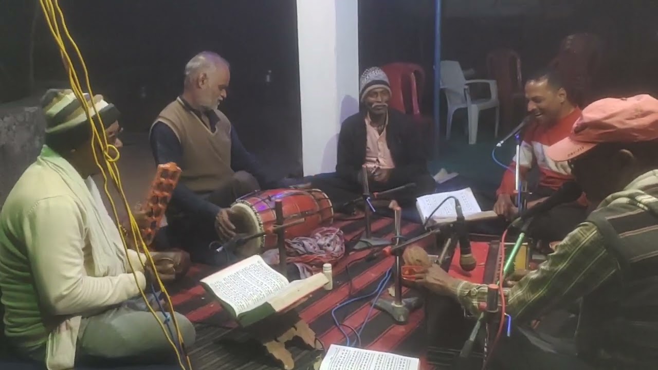 एस एन ब्यास।बी एम ढोलक। मधुर स्वर में मानस। सीधी रीवा बहरी शहर में।मो नं 6260103773