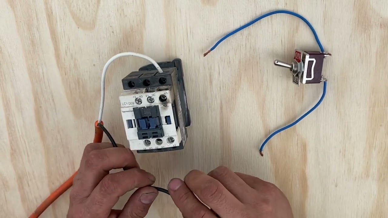 ¿Cómo conectar un contactor?