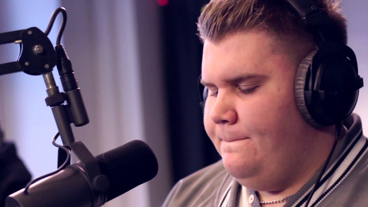 Anjo ft. Ibrahim Jobe - Som Ugglor På Natten (Live @ East FM)