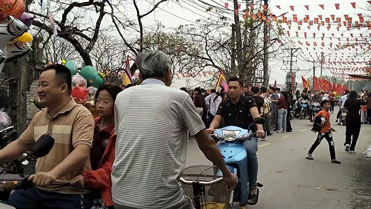 Tiệc hội làng thôn lạc Trung 