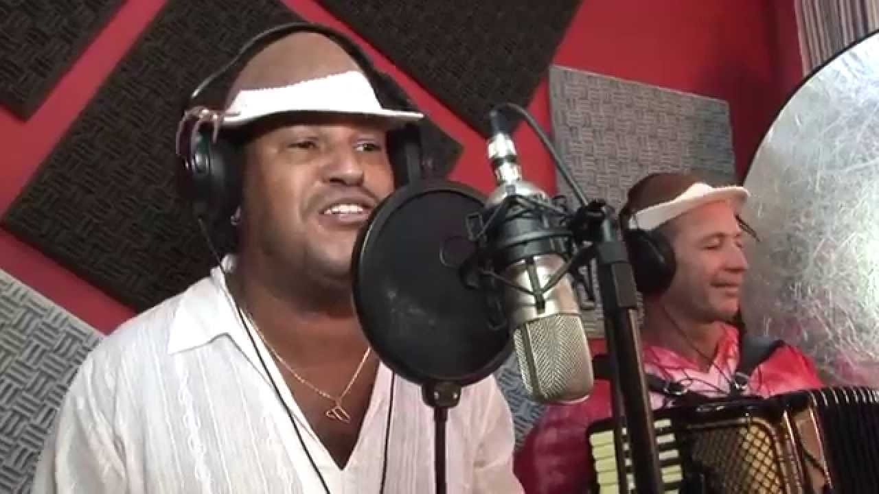 Forro Bodó / Trio Pé de Serra