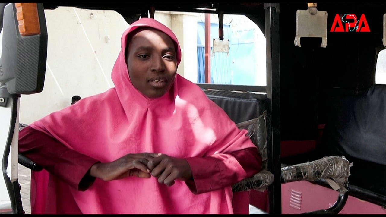 les conductrices de pousse-pousse défient les normes dans une ville conservatrice du Nigeria