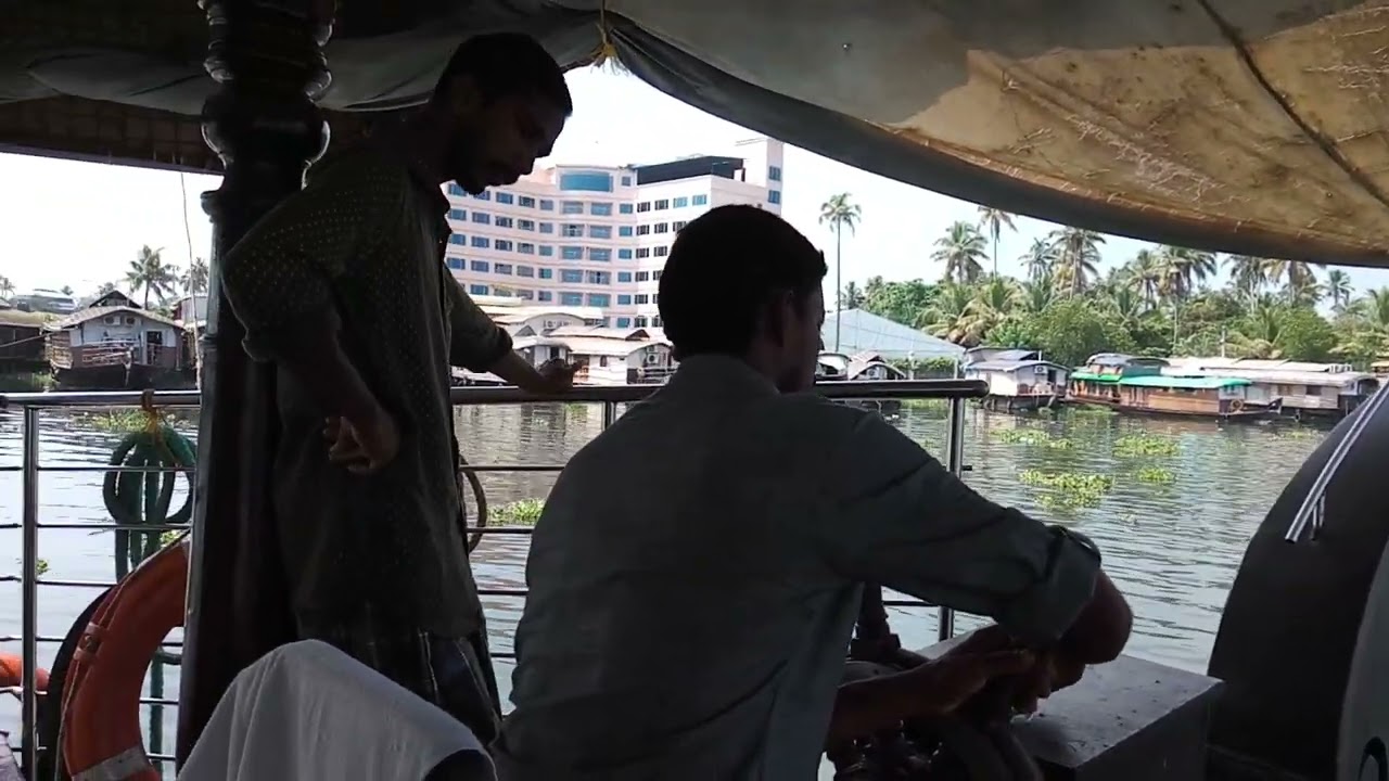 Побег в рай: заводи Кералы 🌴🛶 #шорты