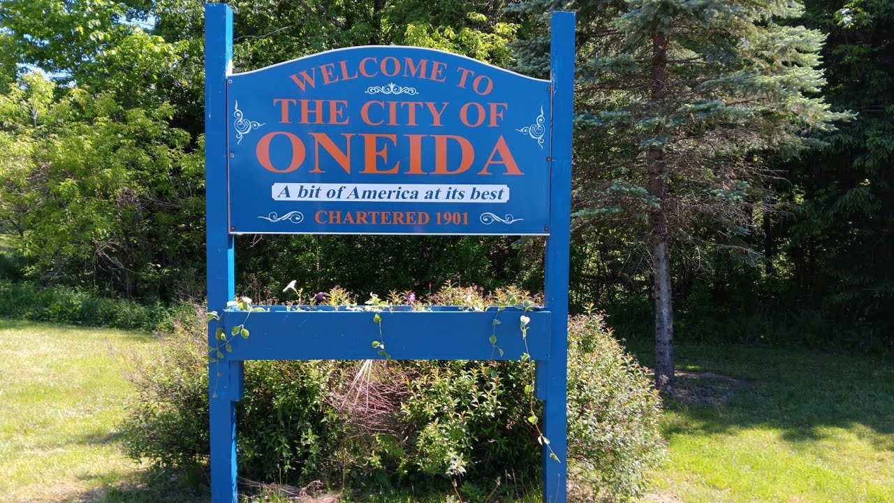 memorial day Oneida NY 2023 ( the parade + the city 💐 flowers)