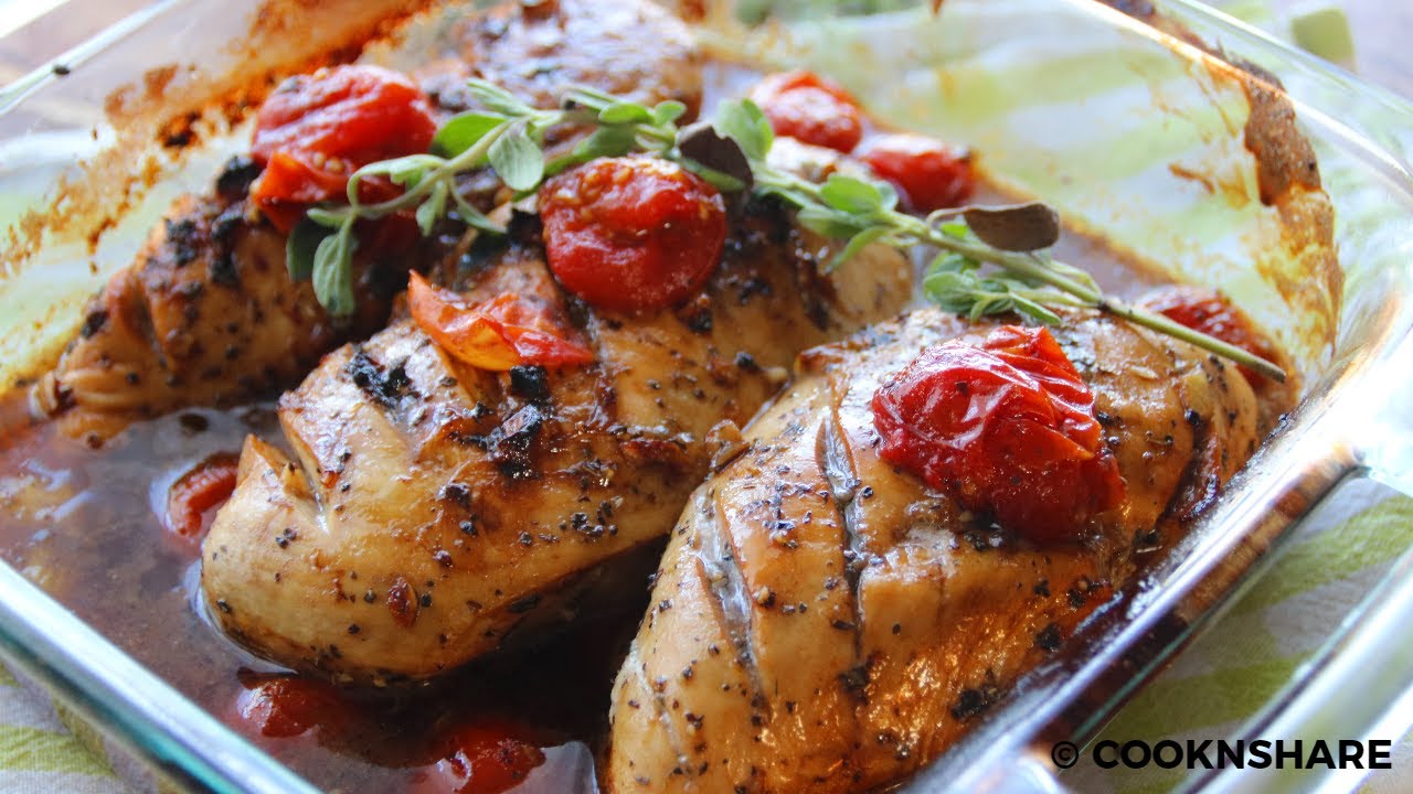 This Balsamic Tomato Baked Chicken Recipe Is Perfect For Your Next Dinner